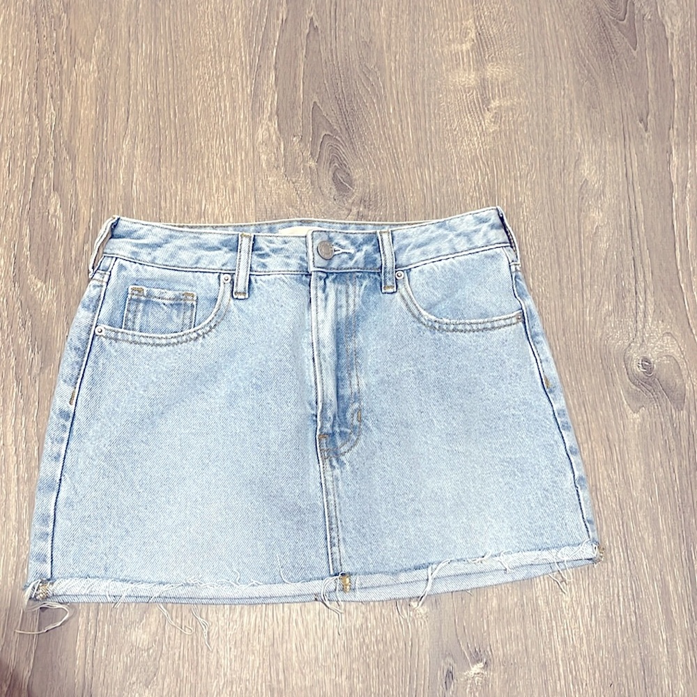 PacSun light wash jean skirt size 24